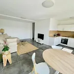 Charming 1 Bedroom Flat W Terrace&Parking-67B