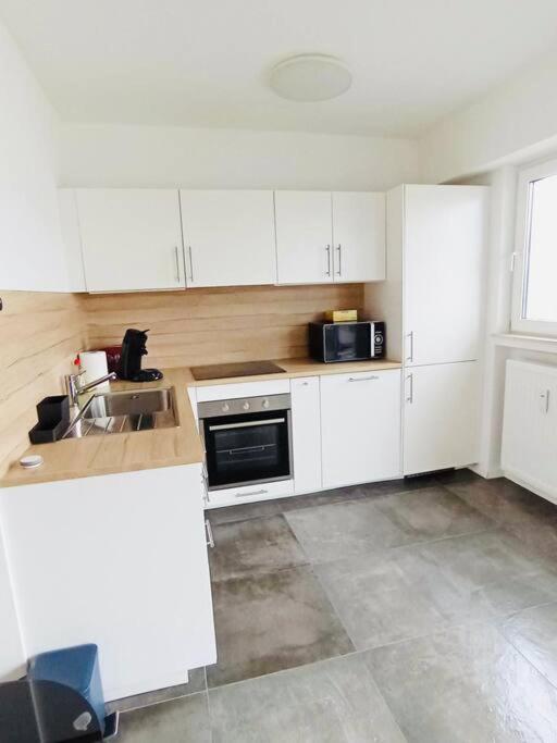 Charming 1 Bedroom Flat W Terrace&parking-67b Appartement